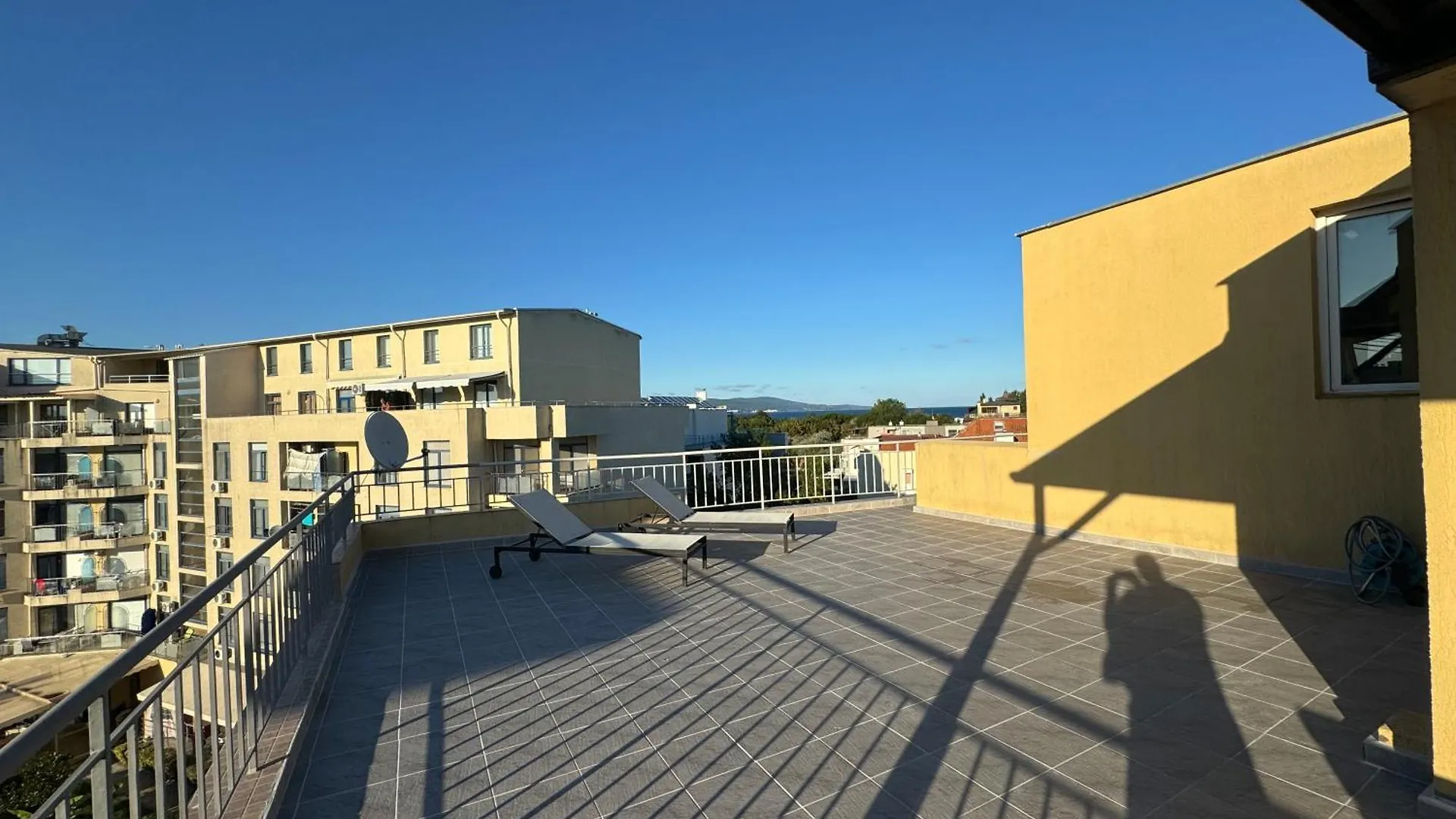 סאני ביץ' Aqua Blue Top Apartment